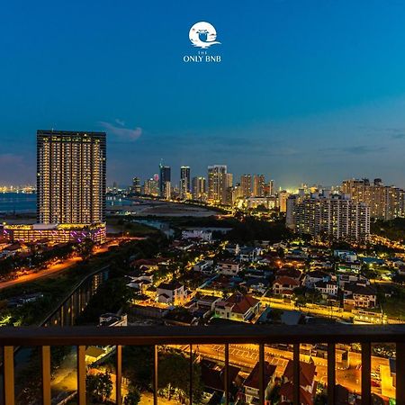 Deluxe Seaview Suite Twin Bed By The Only Bnb Tanjung Tokong Екстер'єр фото
