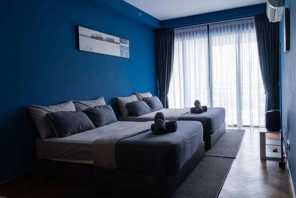 Deluxe Seaview Suite Twin Bed By The Only Bnb Tanjung Tokong Екстер'єр фото