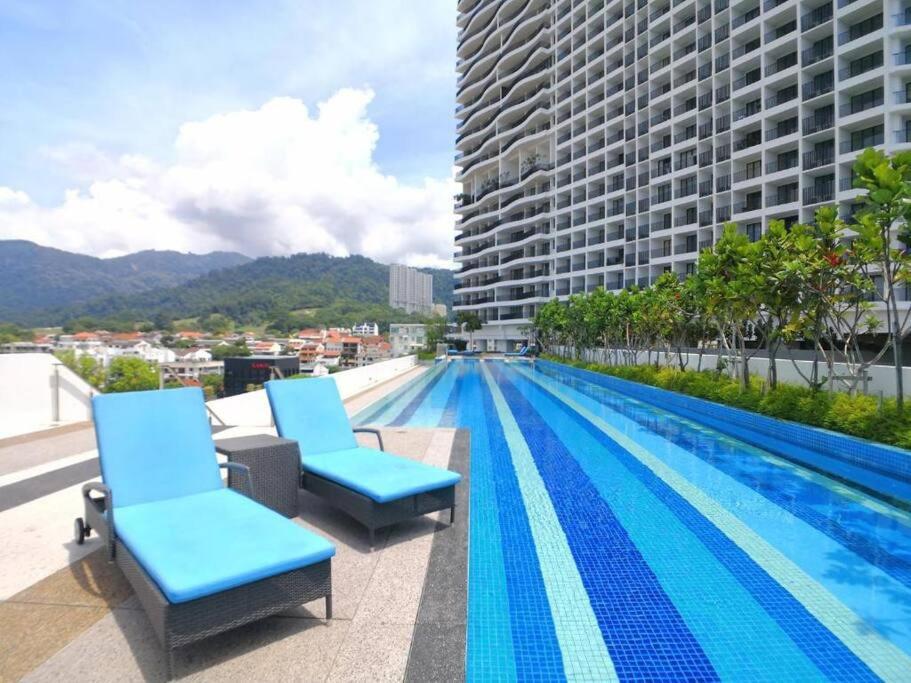 Deluxe Seaview Suite Twin Bed By The Only Bnb Tanjung Tokong Екстер'єр фото