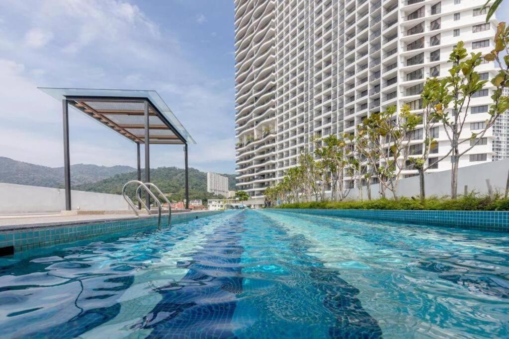 Deluxe Seaview Suite Twin Bed By The Only Bnb Tanjung Tokong Екстер'єр фото